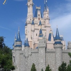 Meet your Posher, Edith